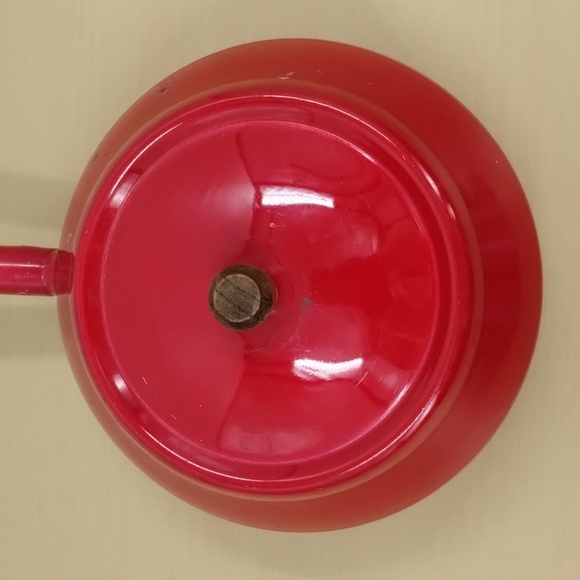 Imperial Japan enamel red floral pot white flowers with long wood handle vintage - Picture 3 of 9